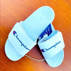 Champion Slippers, White, Size 8 for men, size 10 for women